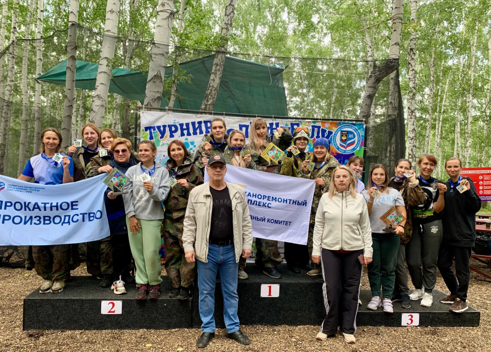 Девчонки из МРК забрали кубок по пейнтболу!